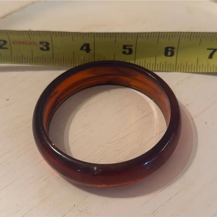 Beautiful Retro Root Beer Amber Colored Bangled Bracelet.  Not Tested For Bakelite. Could Be Lucite