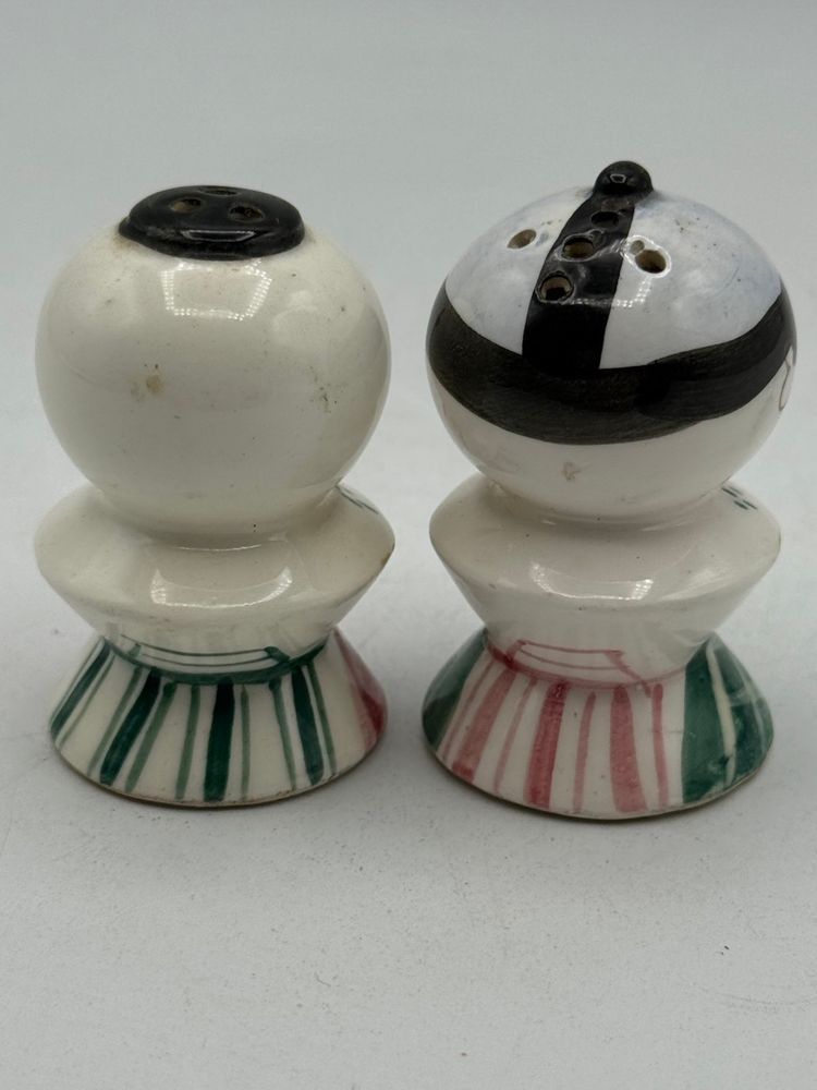 Porcelain Kokeshi Salt & Pepper Set 2.25”