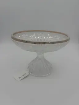 Pedestal Dish