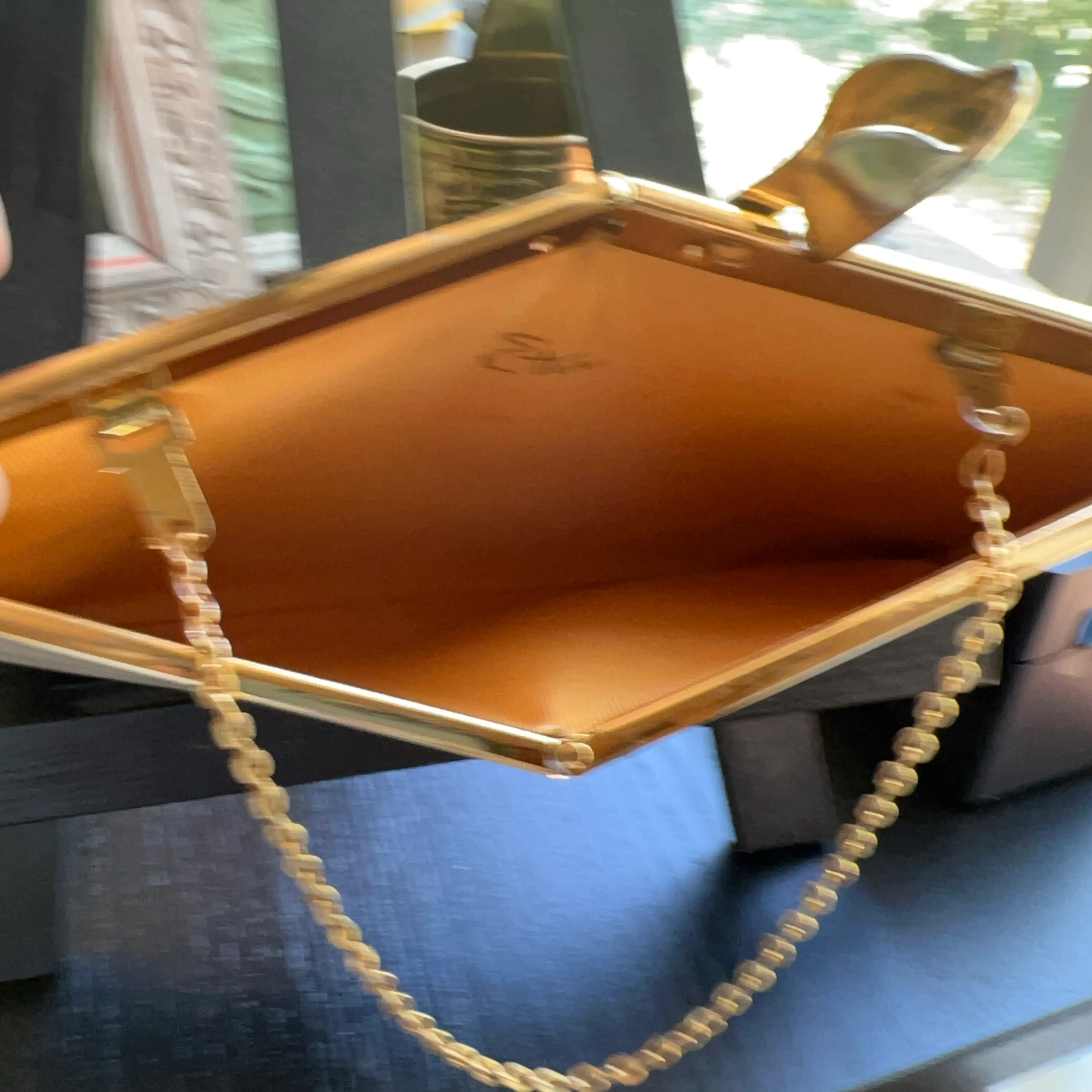 Image 3 of 4