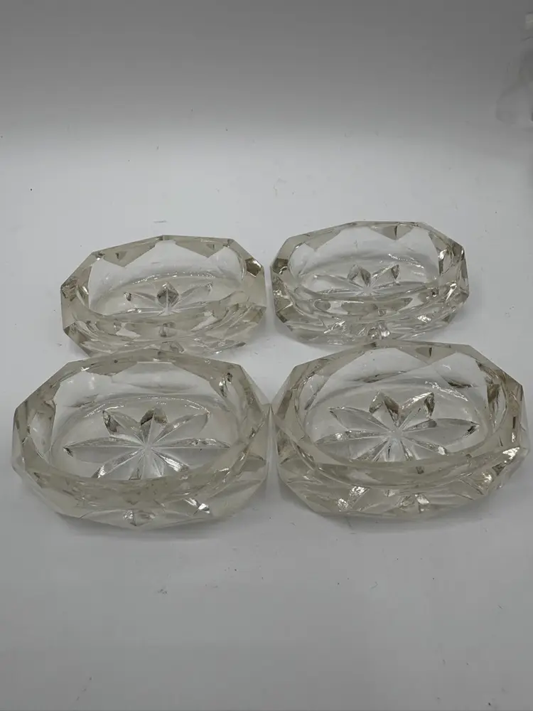 Set Of 4 Oval Clear Pressed Glass Salts Cellars 2” X 1.5”