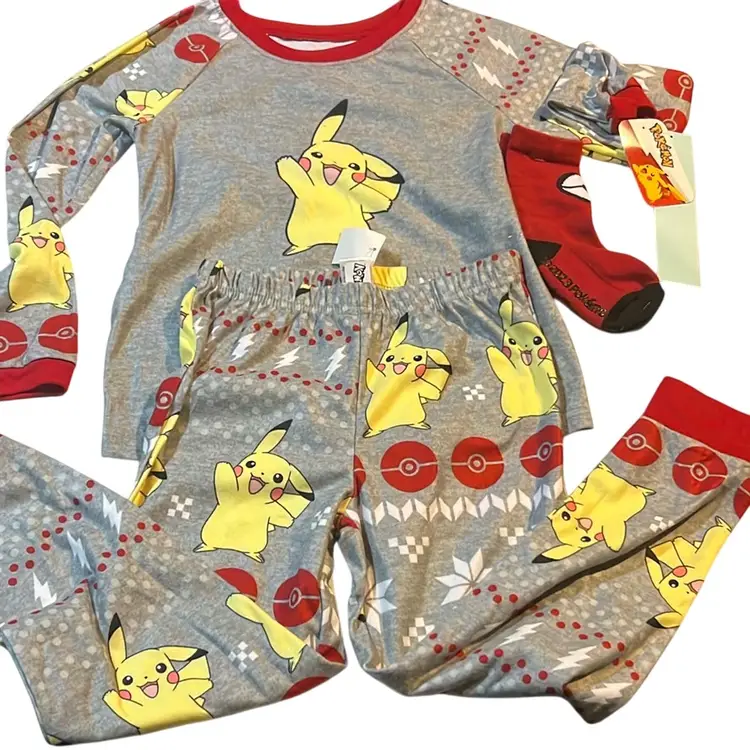New Pokémon Kids Small 6/6X …. 3 Piece Pajama Set . Long Sleeve Shirt And Pant With Socks Set