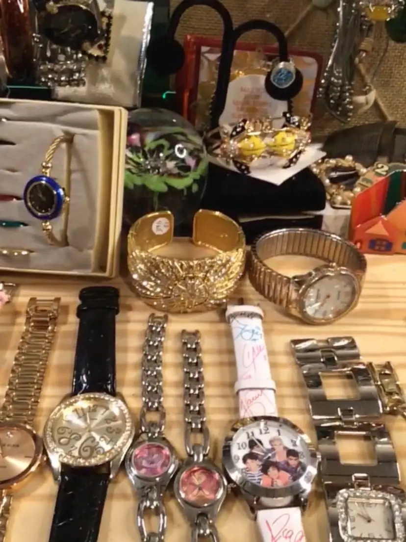 Livestream thumbnail