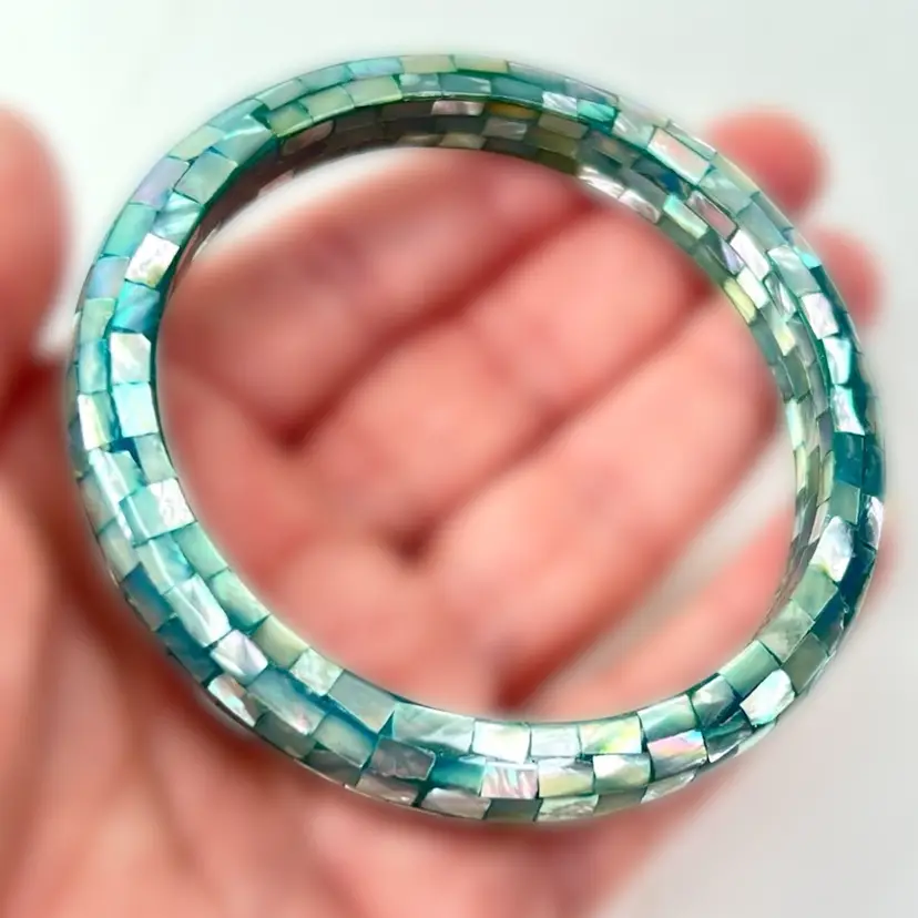 Abalone Shell Mosaic Bracelet. Ocean Vibes With Those Gorgeous Iridescent Blues & Greens Colors. 7-1/2” Wrist Size.