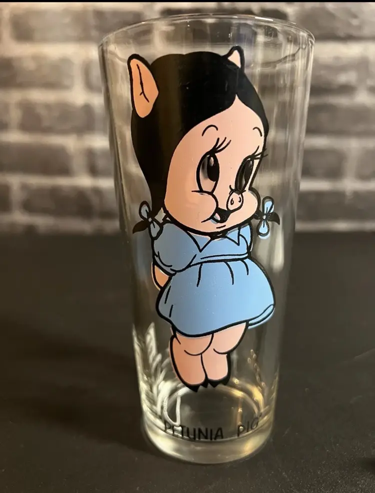 1973 Pepsi Looney Tunes Glass - Petunia Pig Thin Glass Tumbler 12 Oz