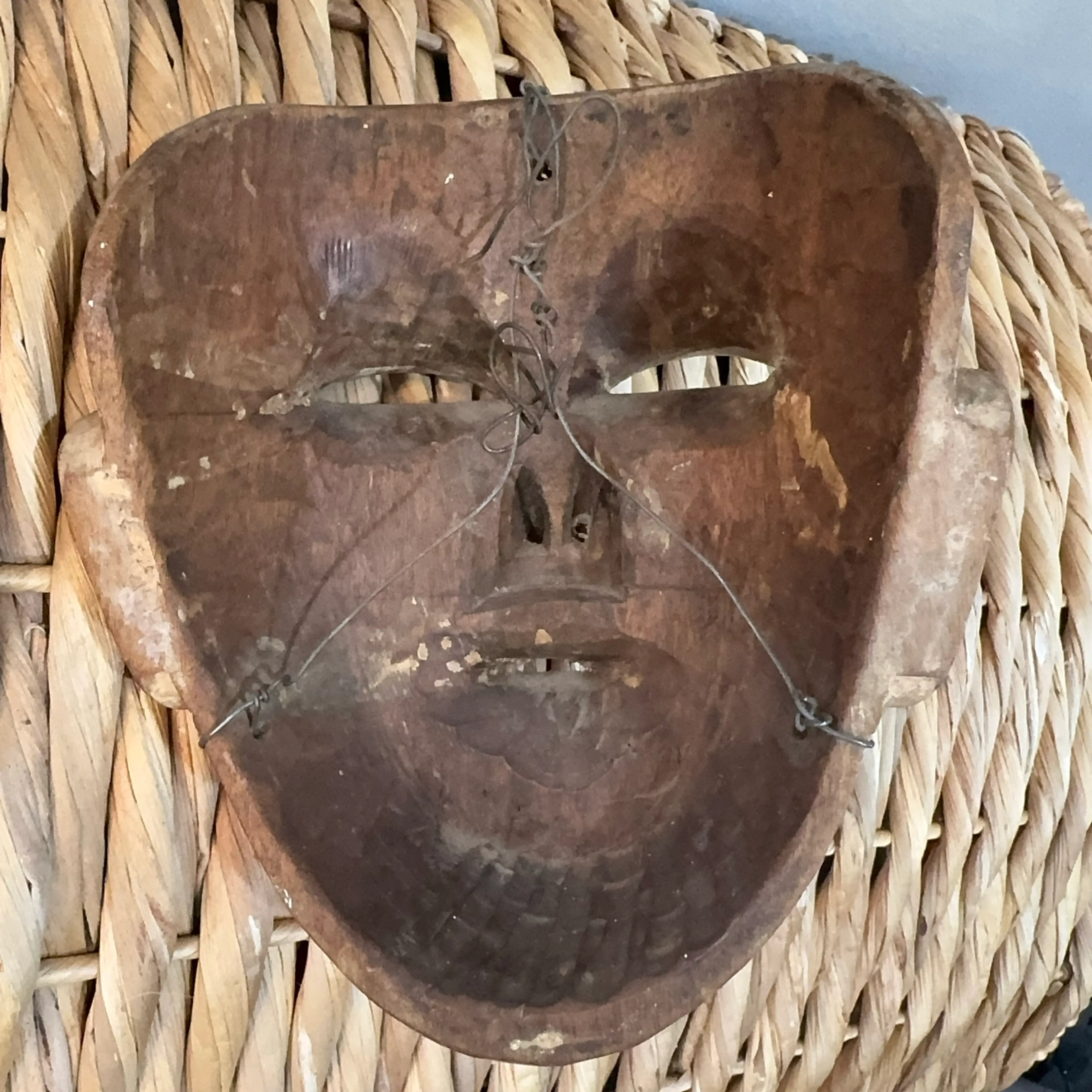 Image 3 of 3