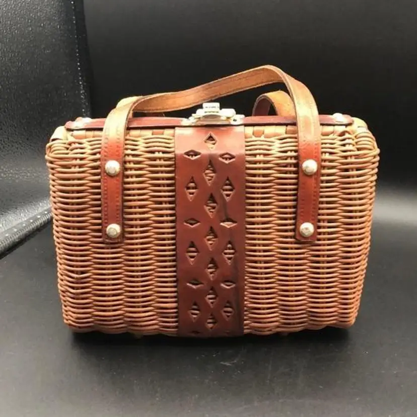 Rare Find 60s/70s Coated Wicker  Handbag/Purse Leather Details Hand Made In Hong Kong EUC
