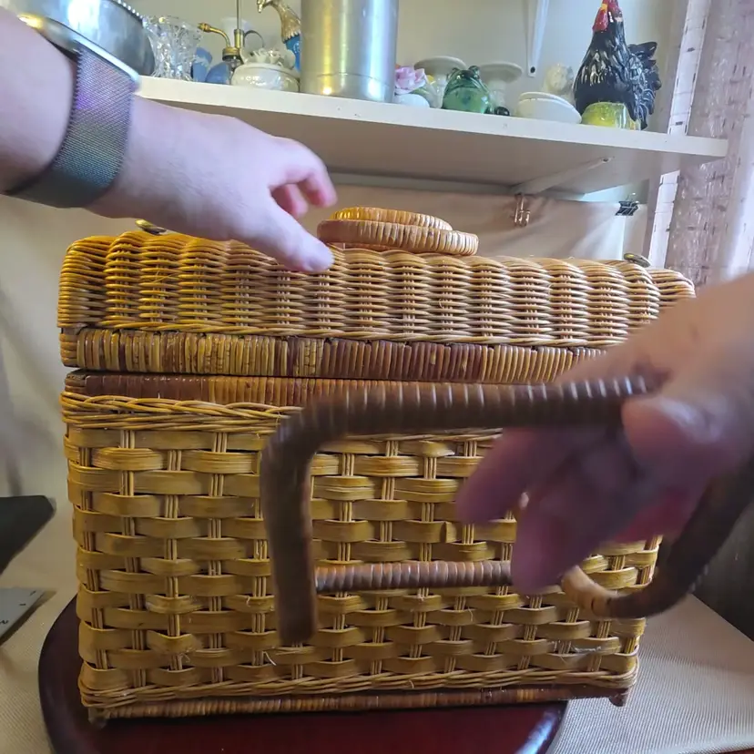 Vintage Wicker Picnic Basket with Handle