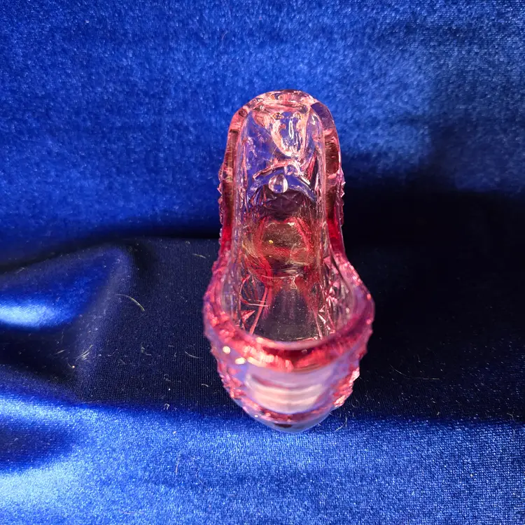 237  Fenton Cat Head Slipper in Dusty Rose Daisy & Button Marked VTG