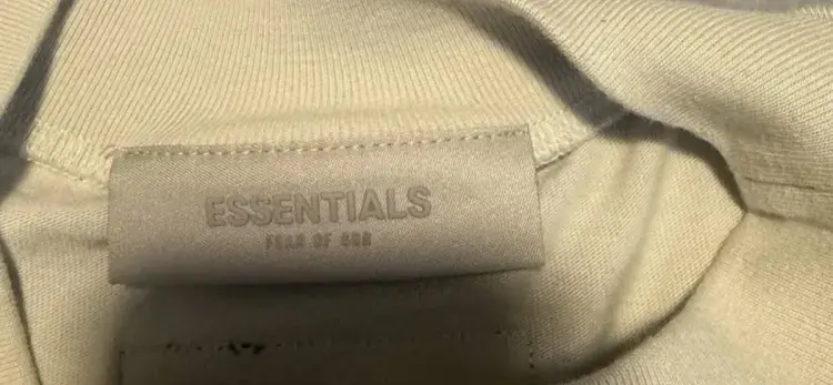 L Fear Of God Essentials 1977  Shirt Women’s Cropped