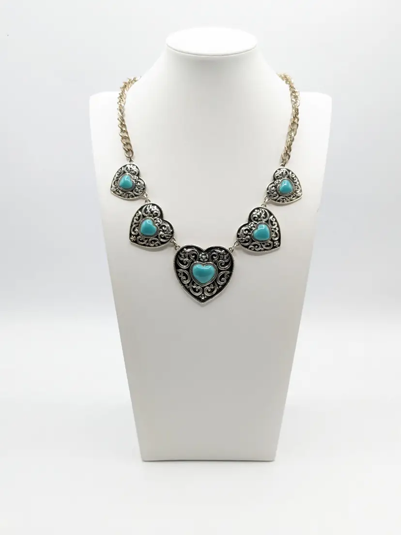Western Style Heart Necklace Faux Turquoise Silver Tone