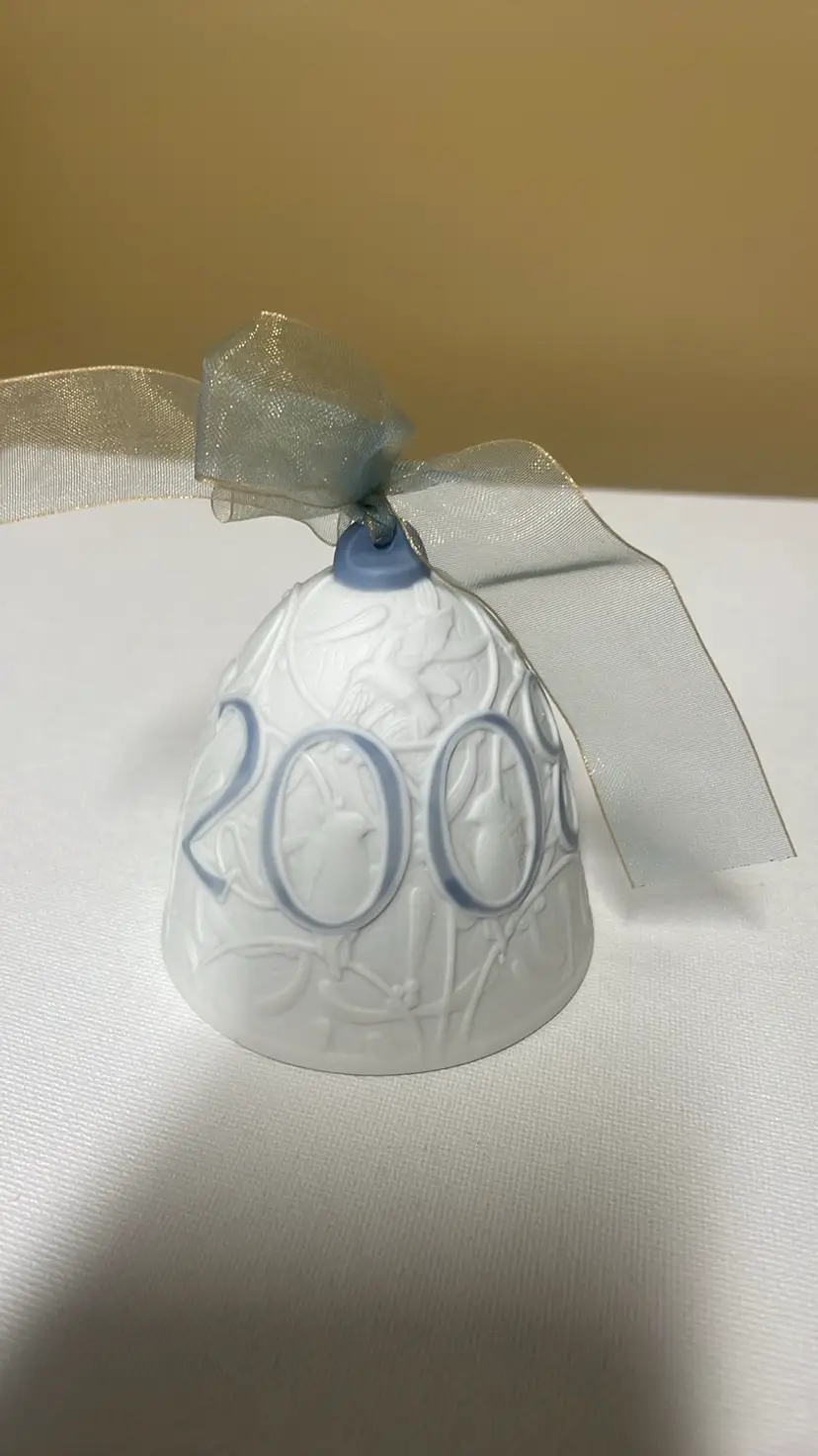 Lladro 2008 Christmas Bell hand made in Spain