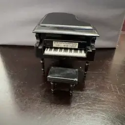 Dollhouse Piano Music Box