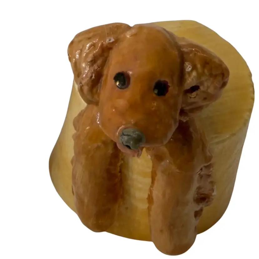 Golden Retriever Dog In Bone Clay Figurine Signed By Artist READ
2.25” T x 2.25” L x 1.75” W