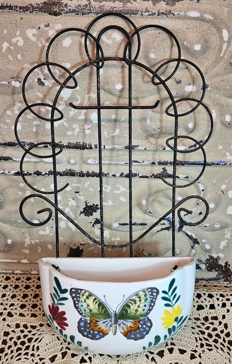 Vintage Ceramic Wall Pocket Butterfly & Flowers w/ Removable Trellis