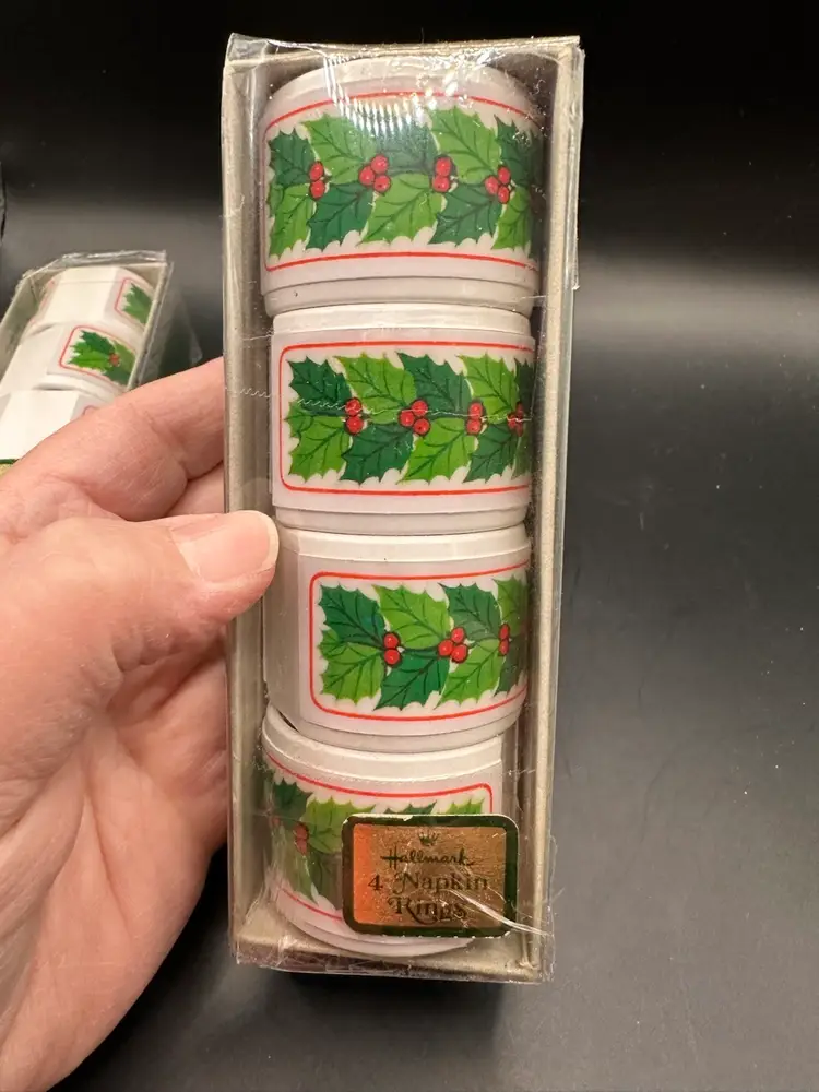 8 napkin rings from Hallmark's Christmas Holly Berry collection