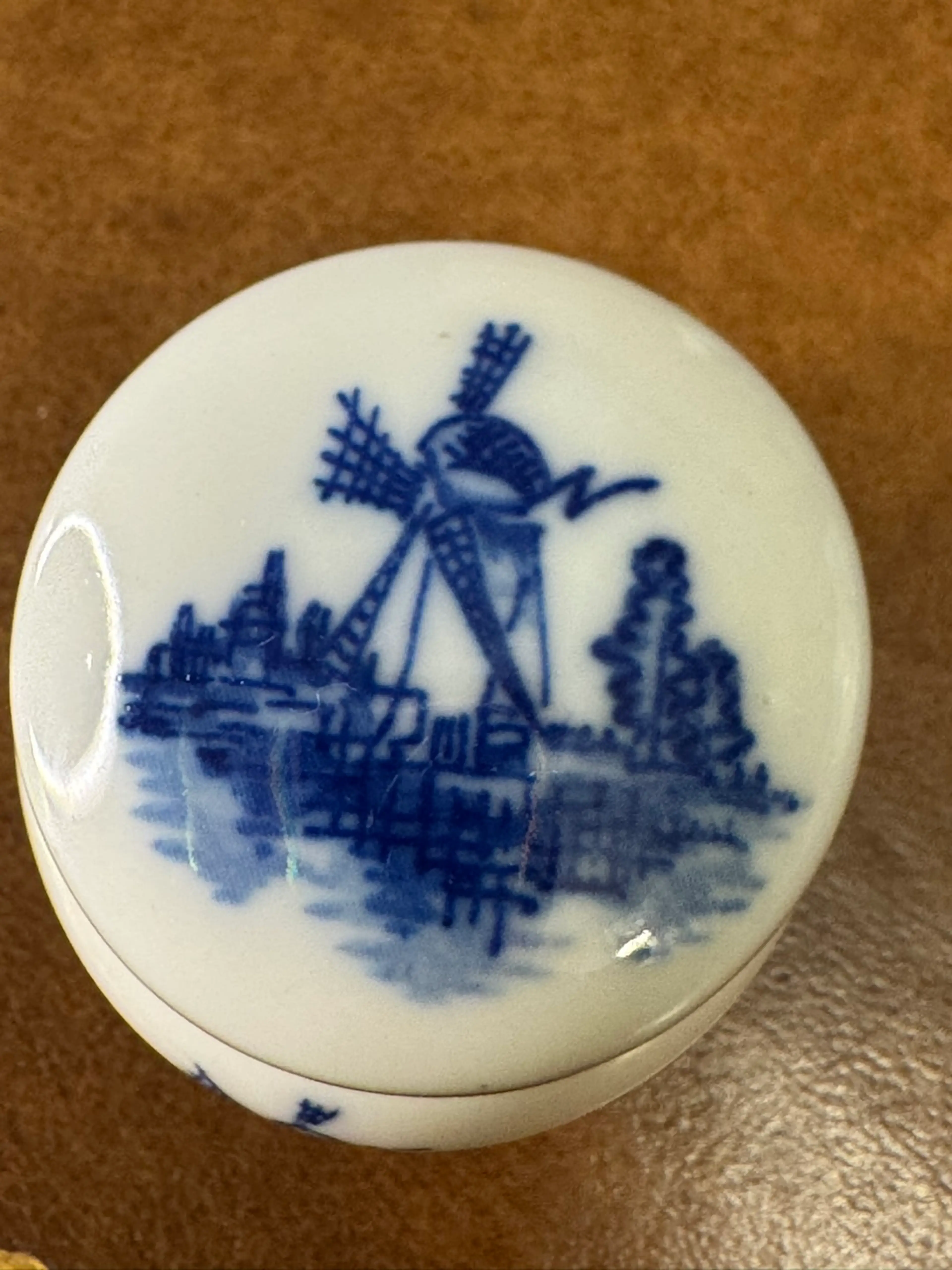 Image 2 of 4