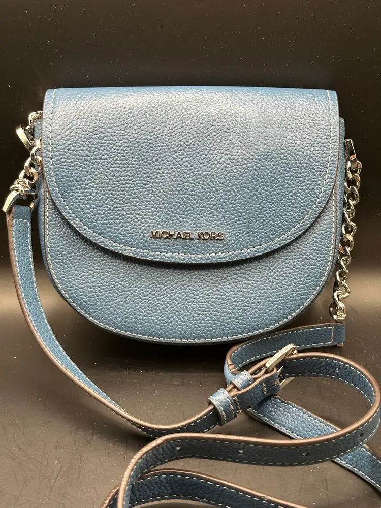 MICHAEL KORS HALF DOME CROSSBODY
