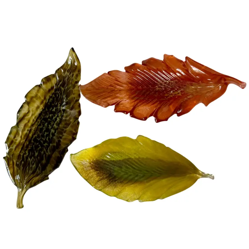 (Set of 3) Vintage Art Glass Leaves Table Decor
5.75”- 6” L x 2.25” W