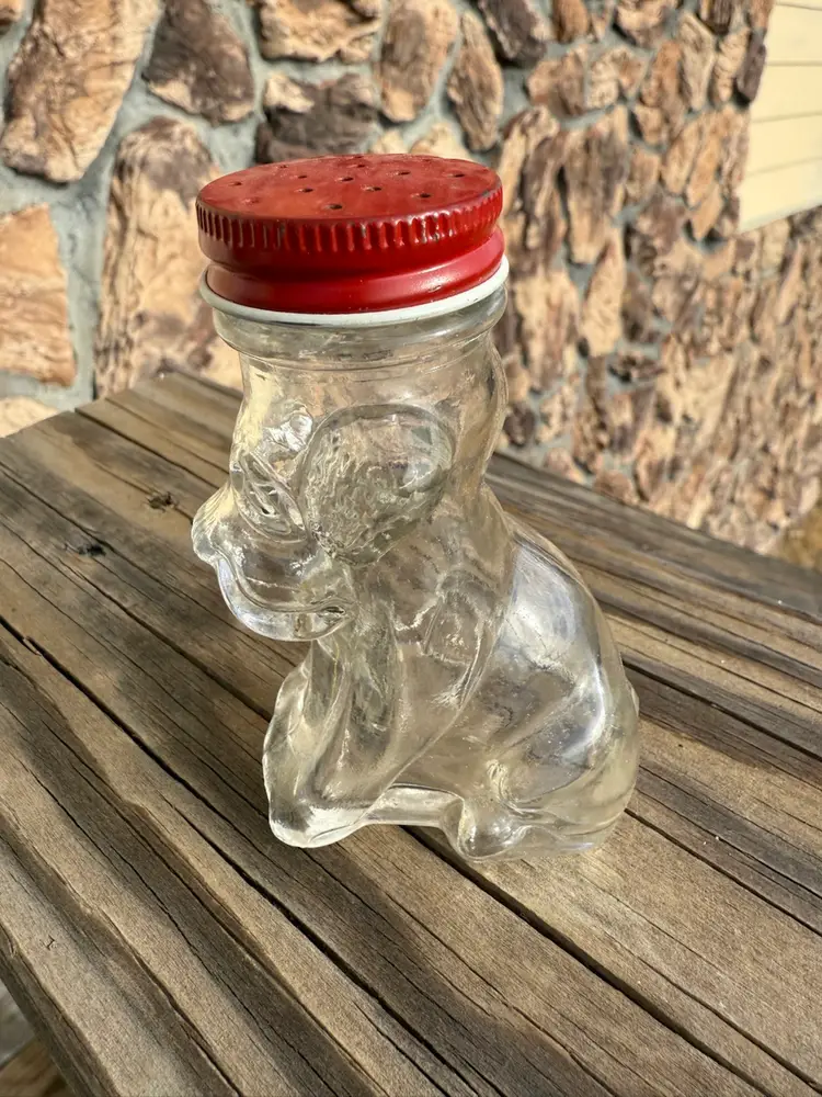 1940s Cohodas Vineyards "Scottie" Glass Wine Decanter