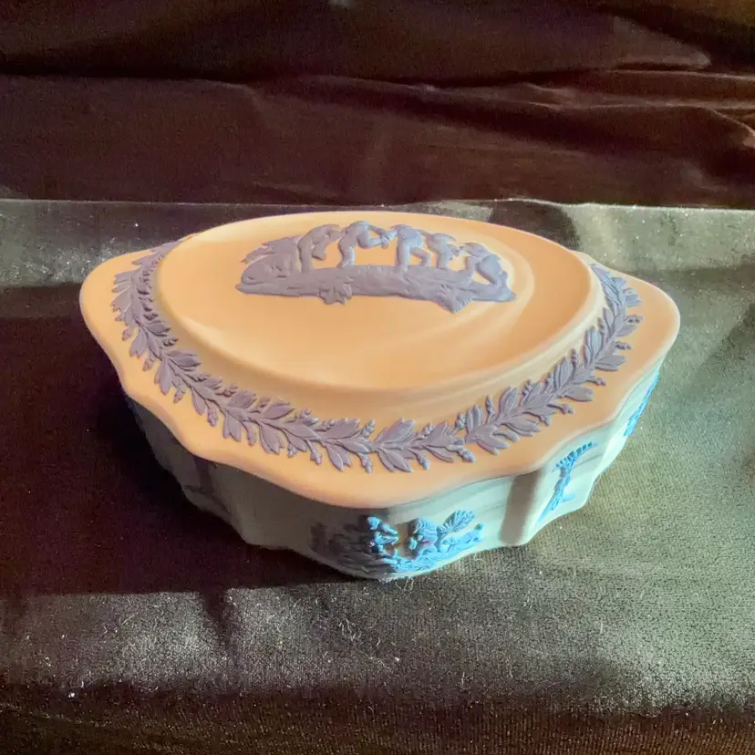 Wedgwood White Jasperware Trinket Box