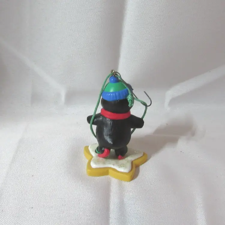 Avon Frosty Treats - Penguin - Christmas Ornament