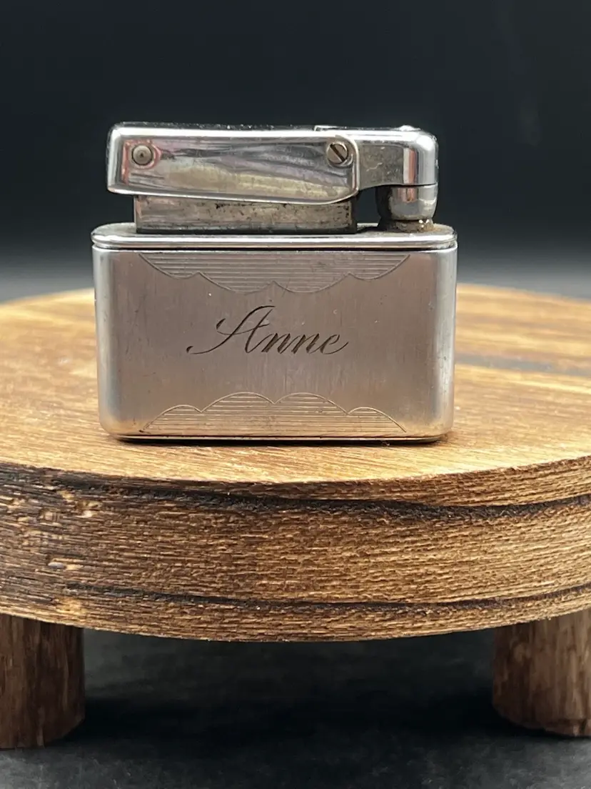 #507B Vintage Kreisler Art Deco Style Etches Lighter Made in USA Stainless