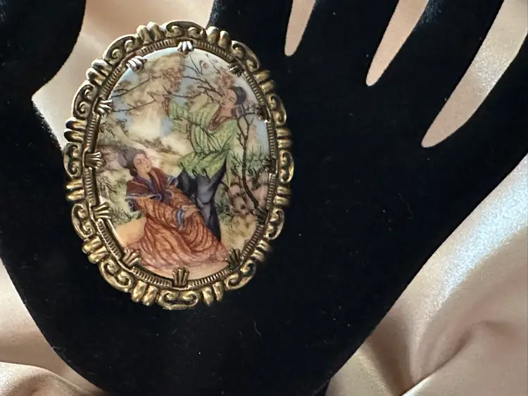 Vintage 1950’s West Germany Asian Courting Couple Brooch