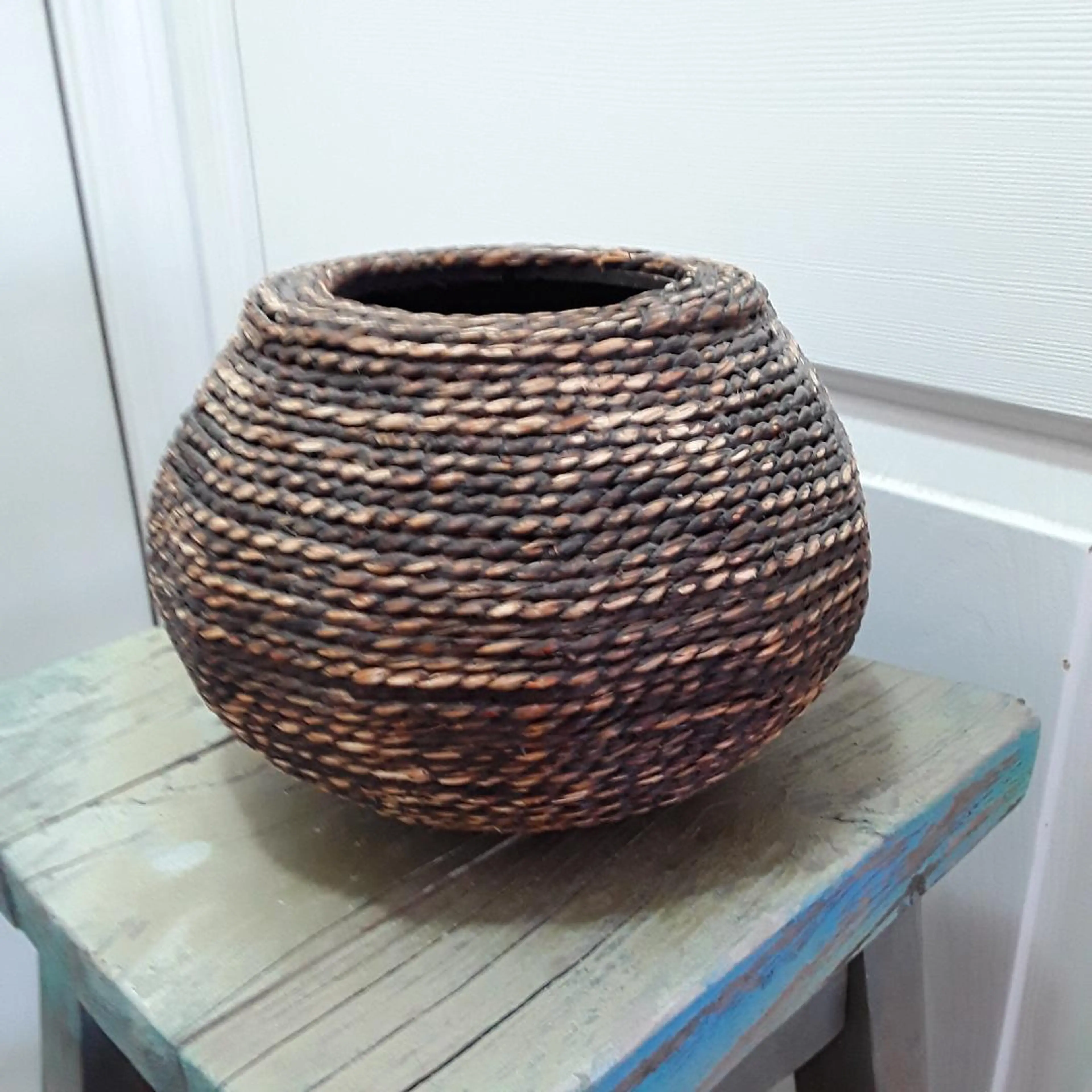 Image 2 of 10