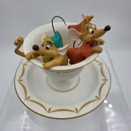 WDCC Cinderella Gus & Jaq “Tea for Two” 1999 Event Sculpture + Royal Doulton Saucer