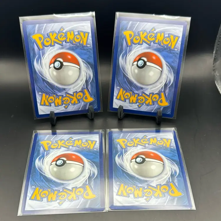 Pokémon Lot Diggersby Pokeball Holo, Grimer Pokeball Holo, Revaroom Holo, Annihilape Holo
