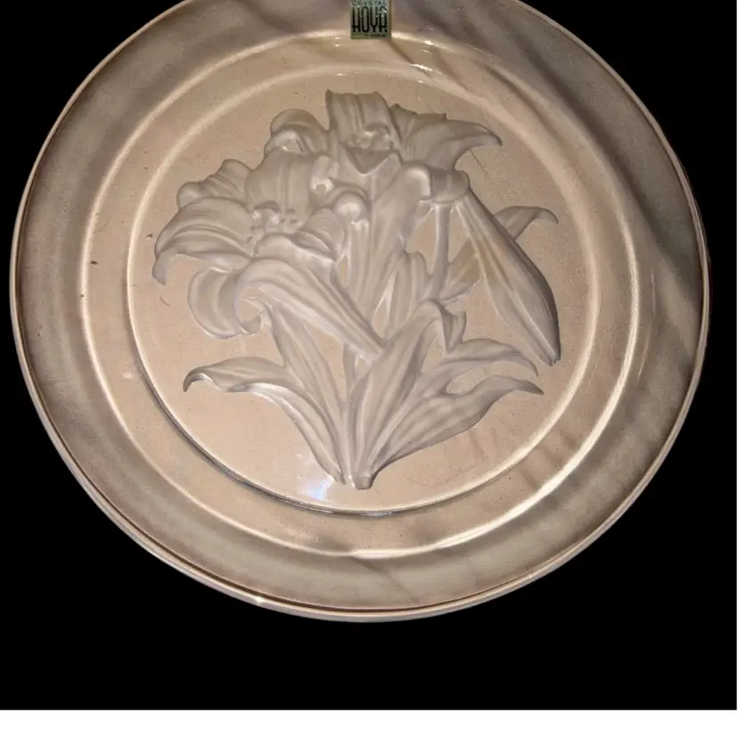 Crystal Relief Lilies Lilly Art glass Decorative Plate Hoya Japan