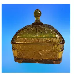 Tiara Indiana Glass Bee Box