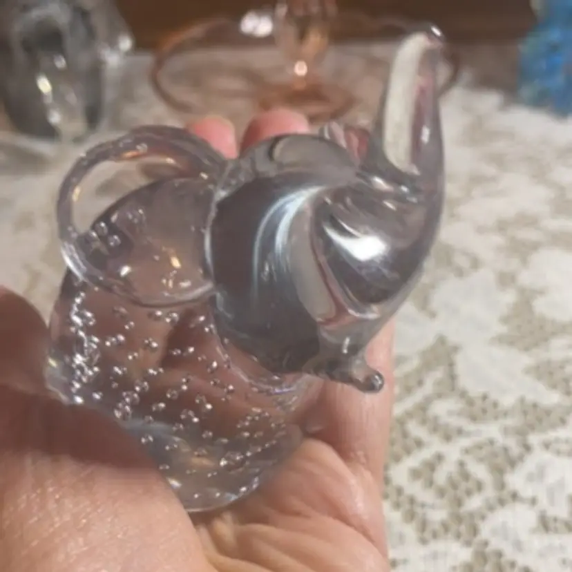 Art Glass Controlled Bubble Elephant Paperweight