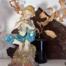 Capo di monte Naples Italy Signed & Marked Italy & Stamped M25 On The Bottom