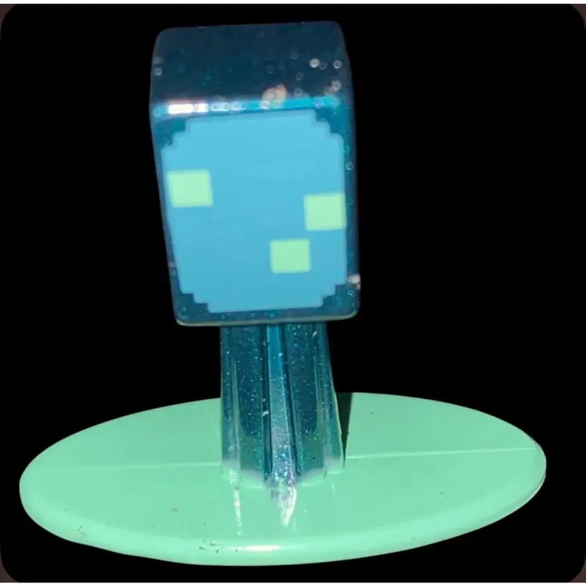 #04- Minecraft New Old Stock Diecast Metal Collector Figurine As Pictured