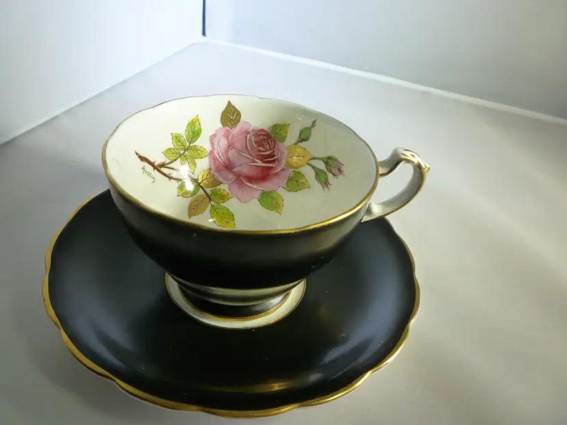 Elegant Black Rose Tea Cup & Saucer