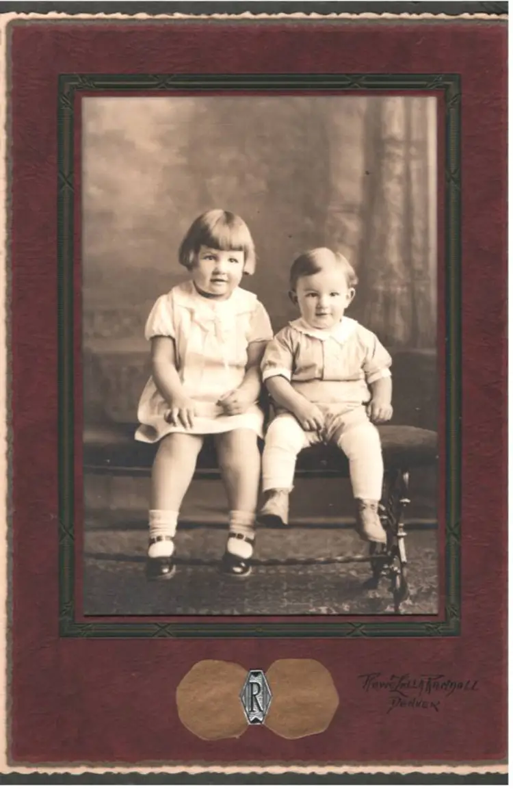 Vintage Circa 1930s Photograph Young Brother And Sister Studio Portrait