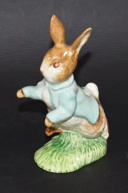 Beatrix Potter Peter Rabbit Figurine Royal Albert 1989 4.5" Tall