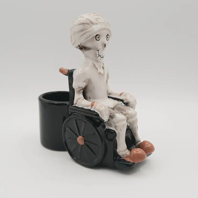 Halloween Yankee Candle The Boney Bunch "On a Roll" Wheelchair Mummy Candle Votive Holder