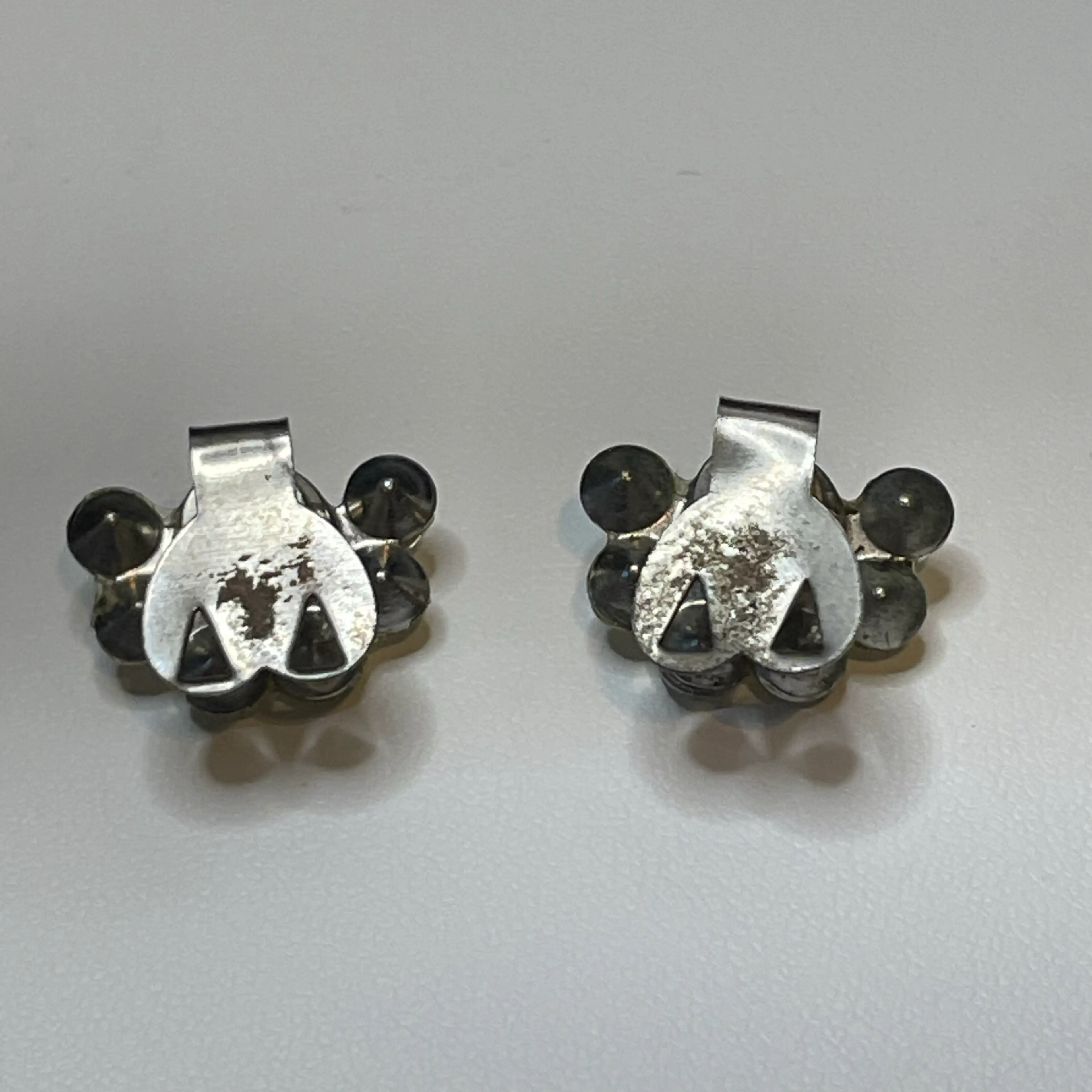 Image 3 of 4