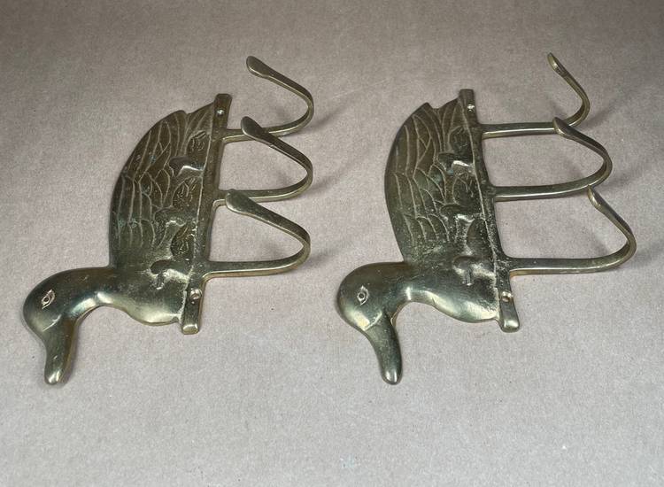 Vintage Pair Brass Mother Duck Ducklings Animal Key Hooks Holder Wall Mount