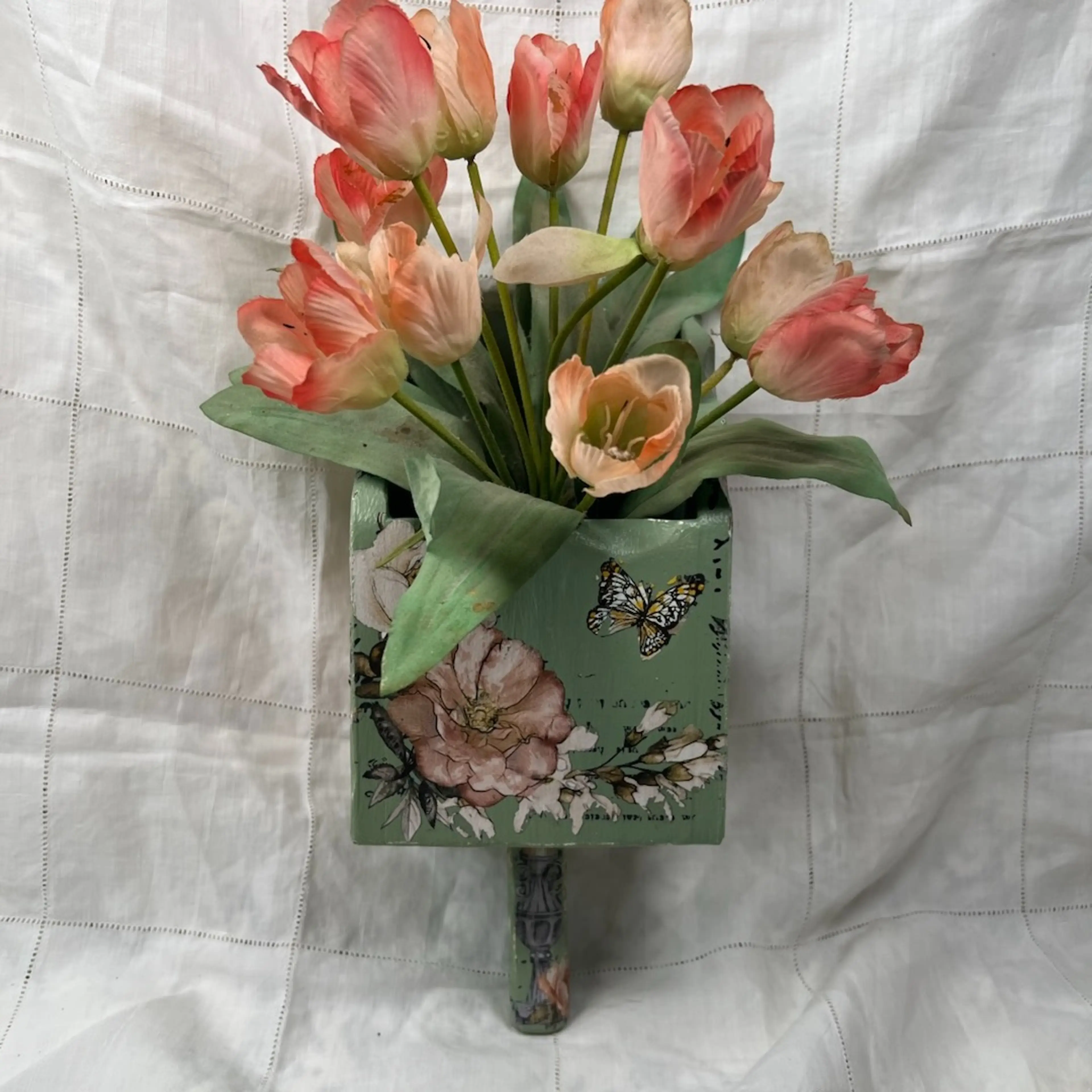 Image 2 of 7