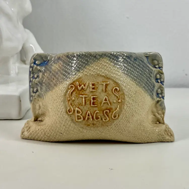 Artist Signed WET TEA BAG POCKET/Holder Handmade STUDIO POTTERY Textured Kitchen CERAMIC