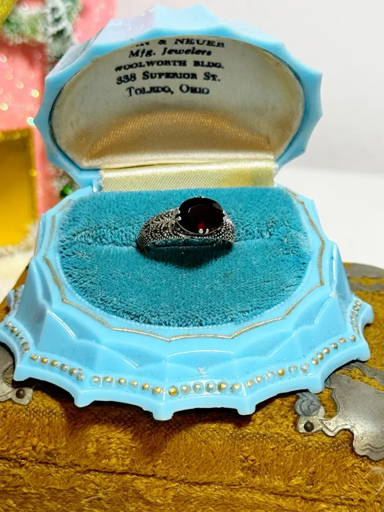 Sterling Silver Garnet & Marcasite Ring Size 7