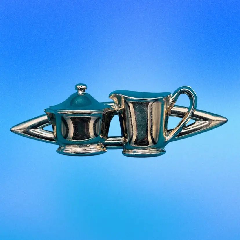 Vintage Silver-Tone Sugar & Creamer Brooch – Mid-Century Coffee Lover Pin – 1950s/60s