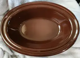 Henn Pottery Brown 12" x 9" x 3" Oval 1-1/2 Quart Casserole Baking Dish Insert