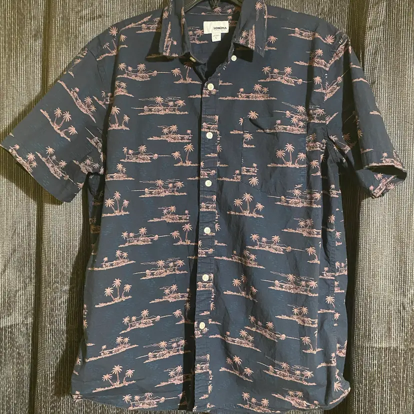 Sonoma Men's Size Large Navy & Majenta Hawaiian Pattern Short Sleeve Button-Up