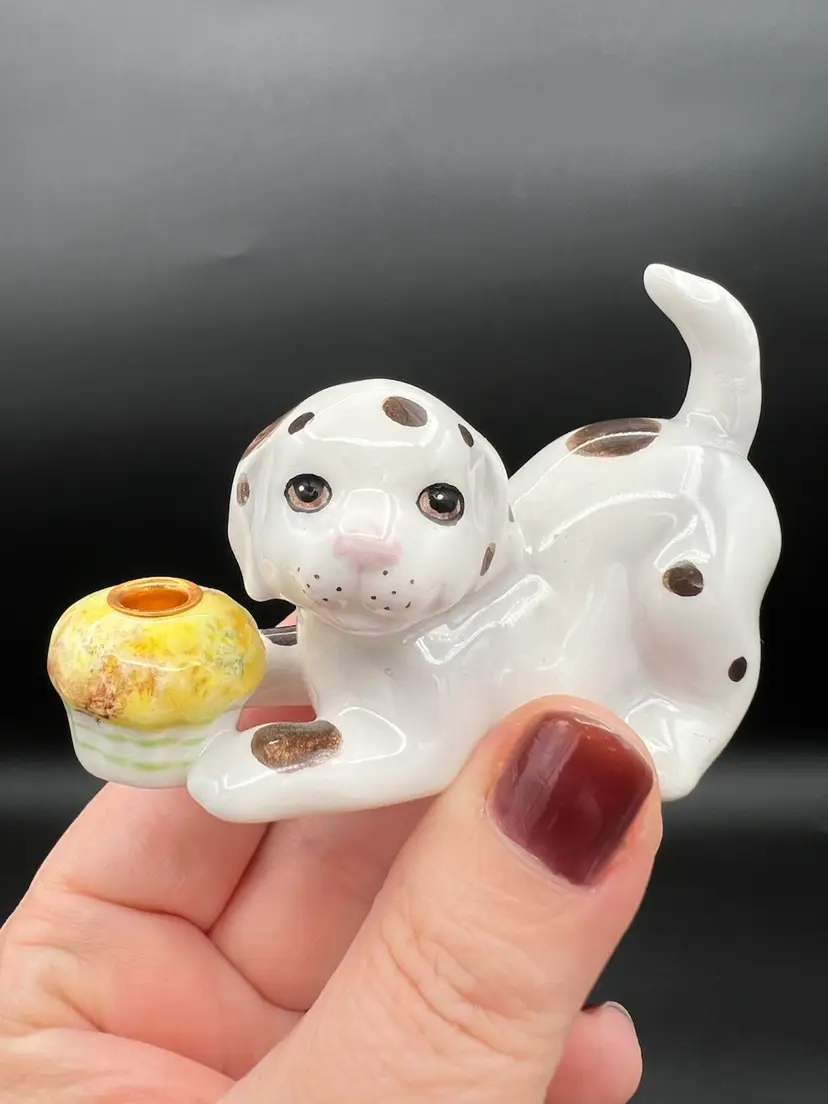 041. Adorable Princess House Cake Candle Holder