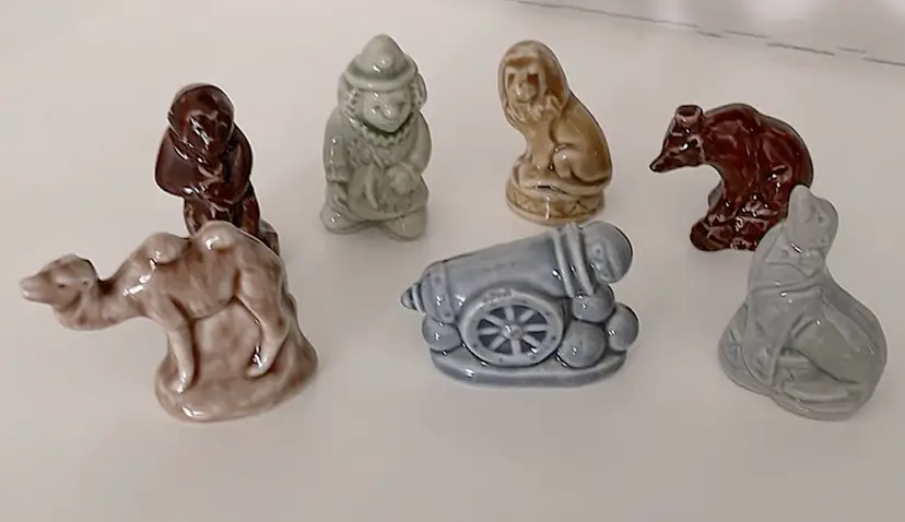 Ceramic Wade Whimsies, 7 total. All in excellent condition!